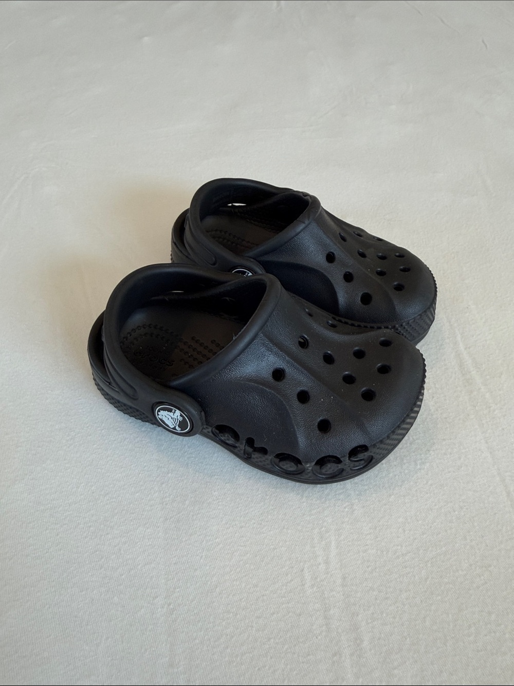 CROCS Kids' Classic Clog in Black Size 5 (Toddler size)